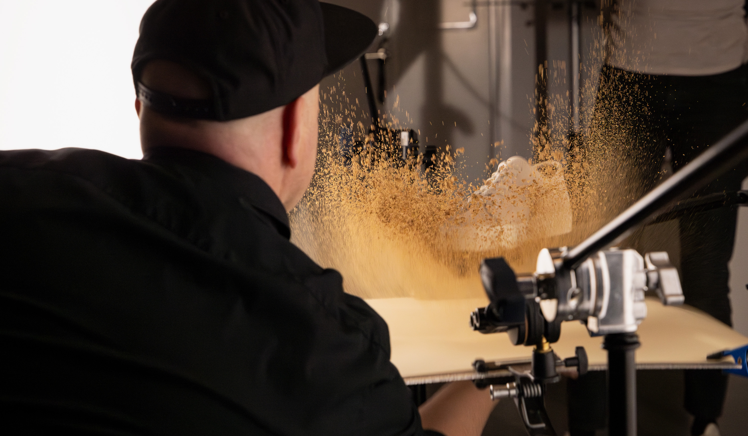 profoto-pro-d3-martin-botvidsson-BTS-624A1462-cropped(2).jpg