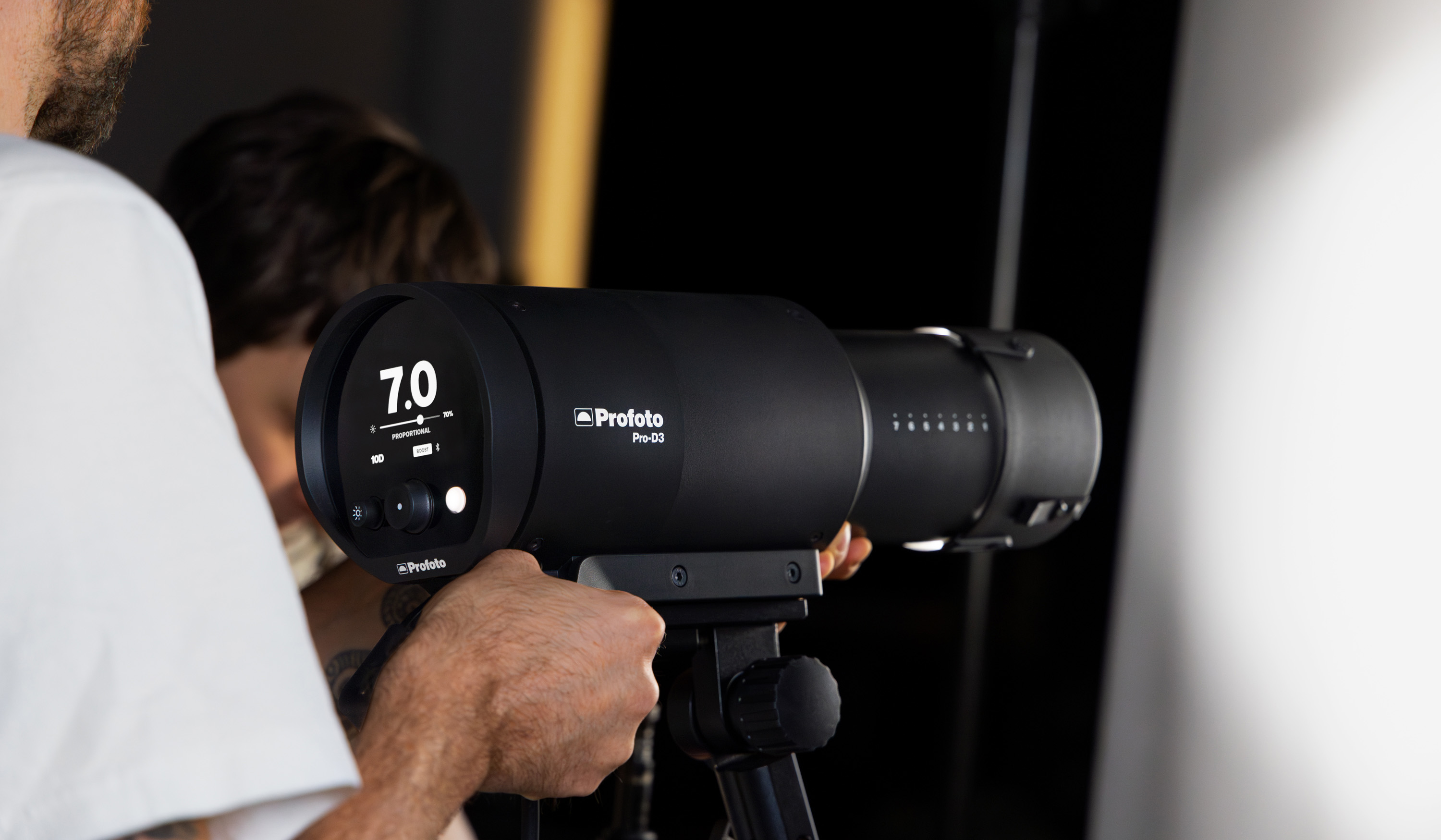 profoto-pro-d3-martin-botvidsson-BTS-624A2327-cropped(2).jpg