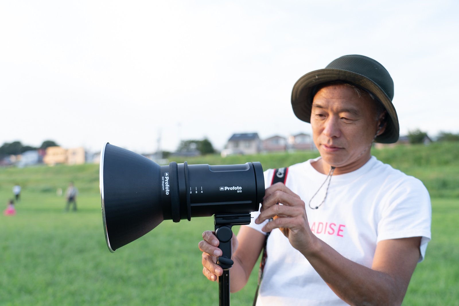 Profoto-B10-Jun-Tanikawa-BTS-19.jpg