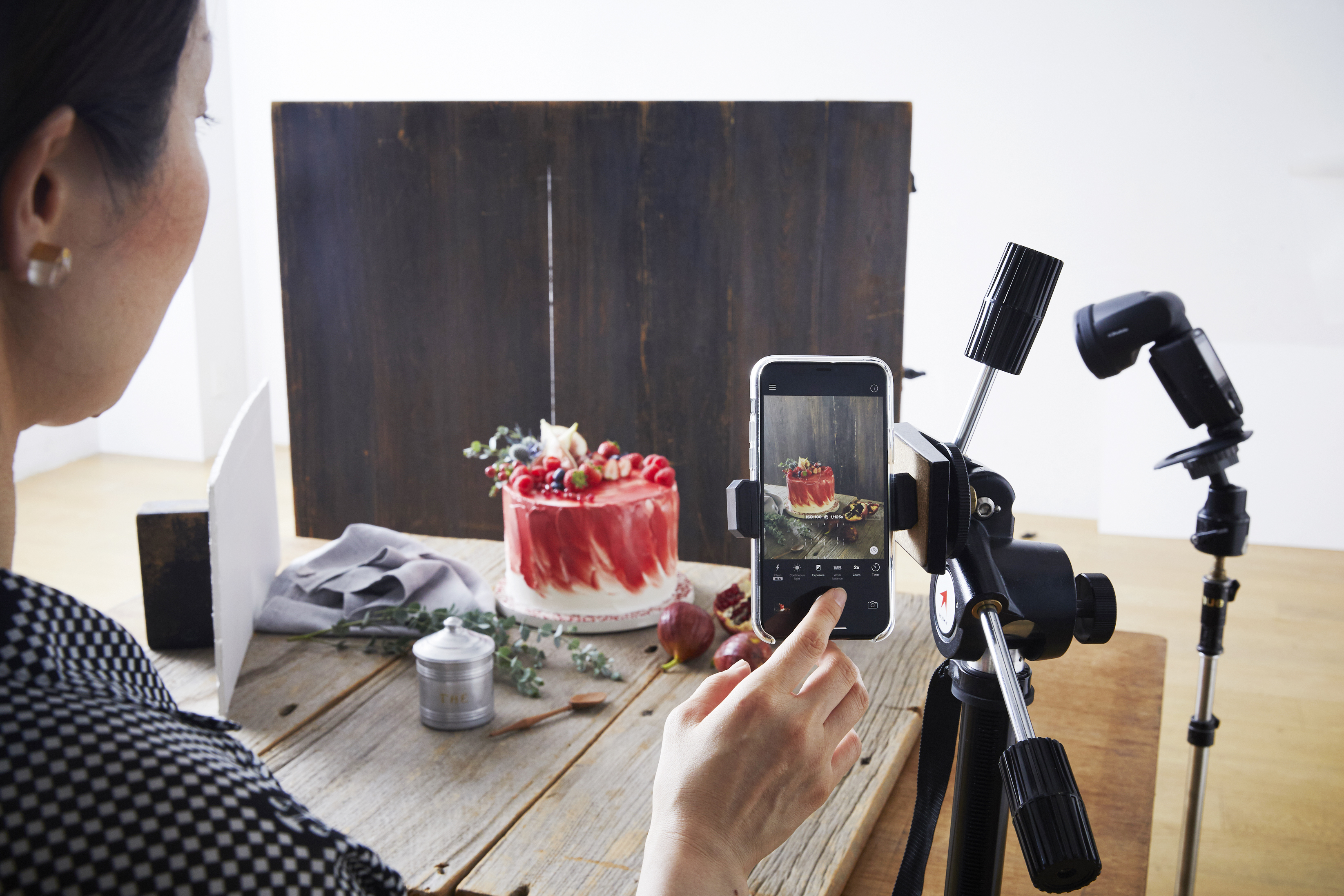 Profoto-a10-Hyemi-Cho-BTS-set-3.4.jpg