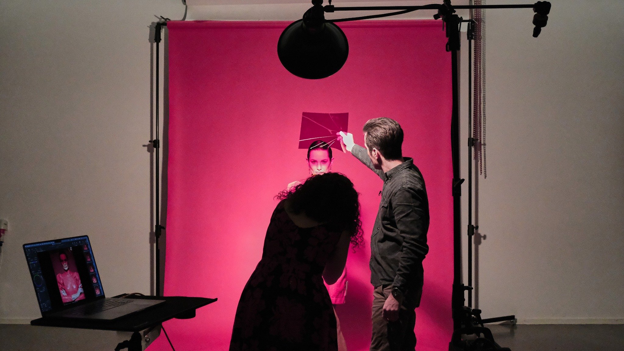 Profoto ハードリフレクターで集光性に優れた多彩なライティングを実現