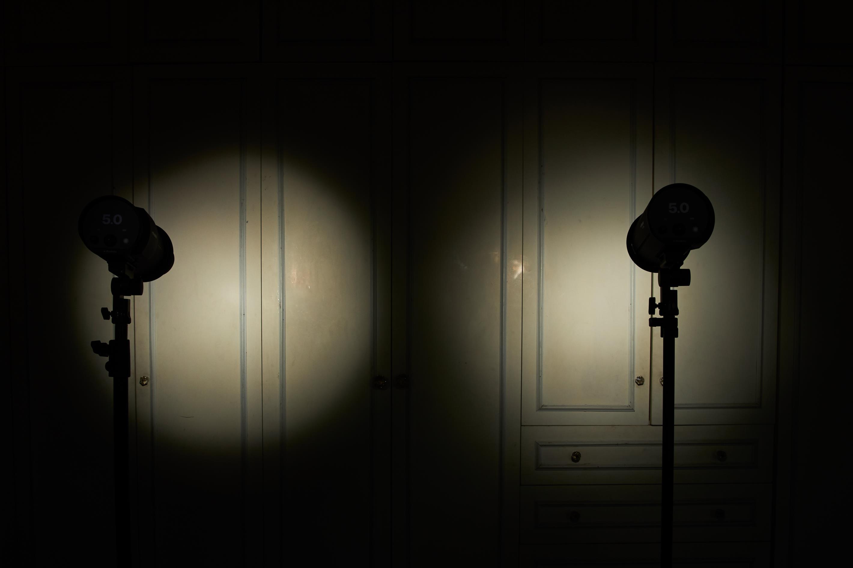Profoto-B10-Grids-Snoot-Lindsay-Adler-BTS-Comparison.jpg